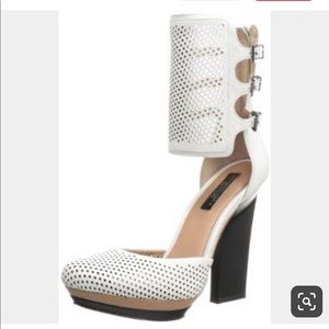 BCBGMAXAZRIA Runway shoes